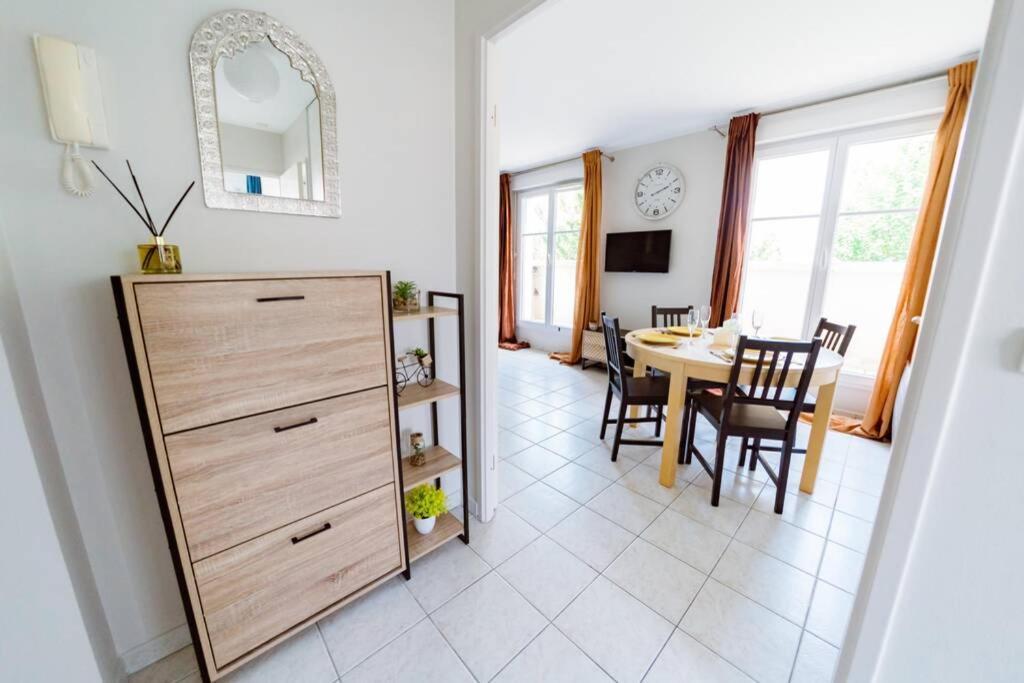 Le Lumineux-t2-43m2-face Val D'europe-disney Serris