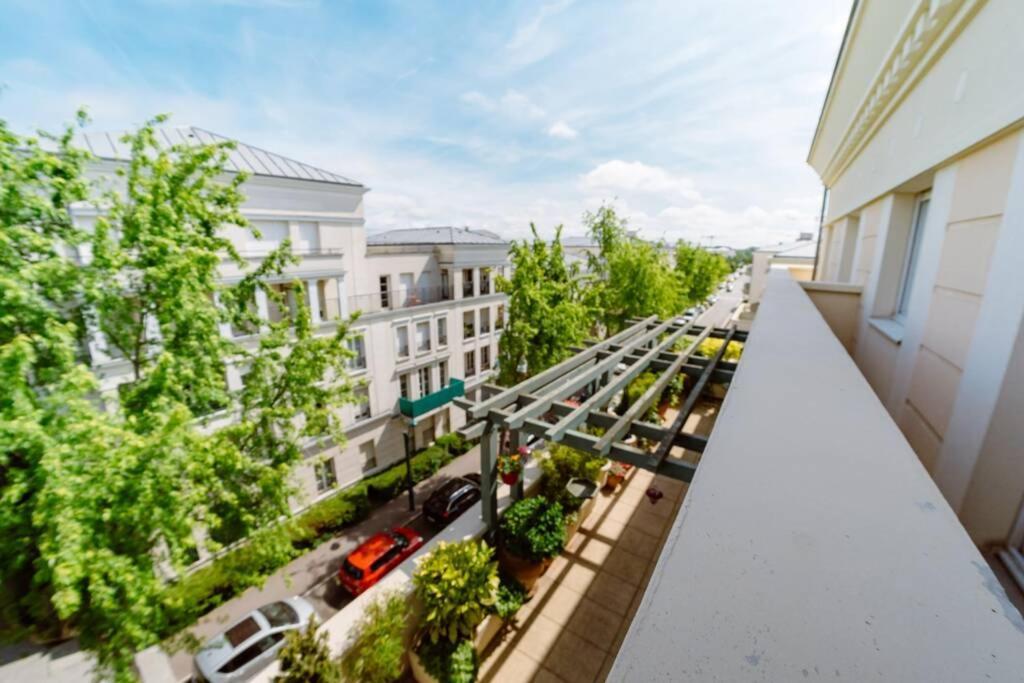 Apartment Le Lumineux-t2-43m2-face Val D'europe-disney Serris